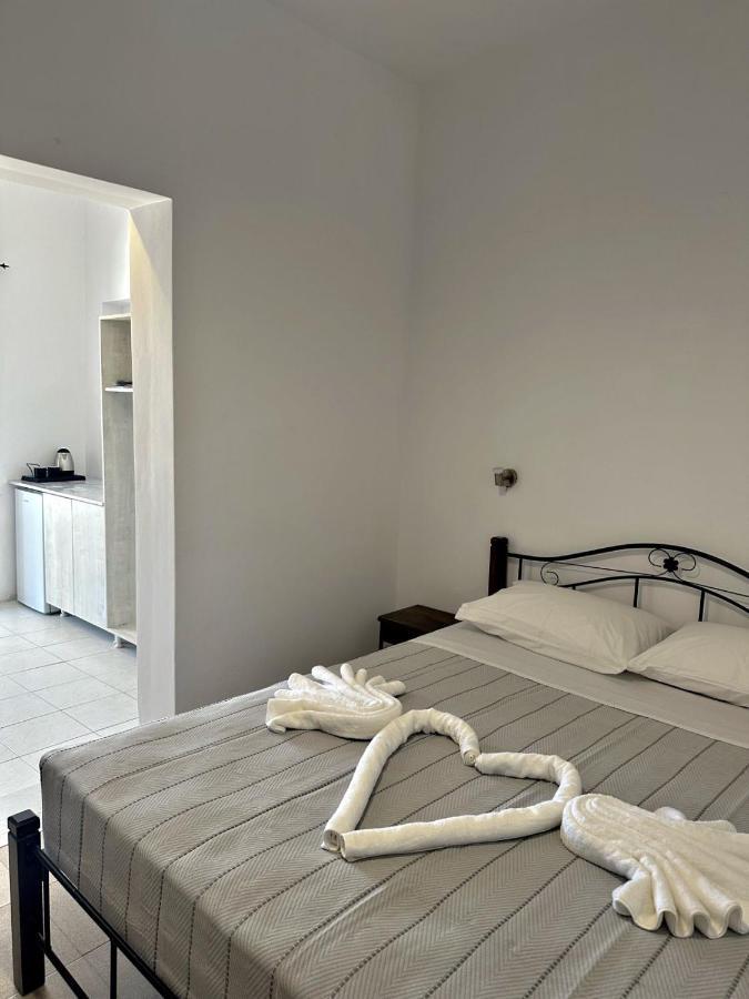 Santorini Style Rooms Vothon ภายนอก รูปภาพ
